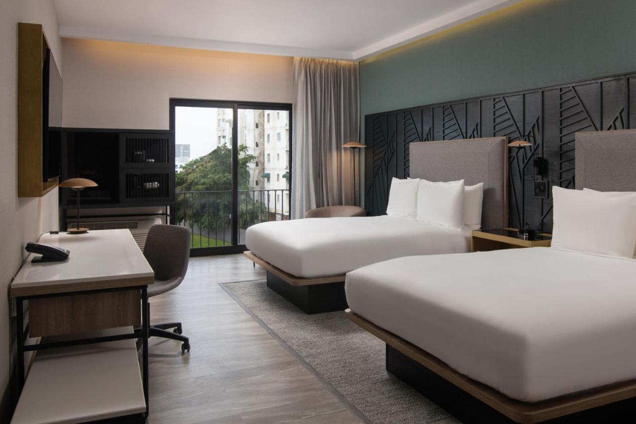 Courtyard By Marriott Santo Domingo Hotel Exterior photo