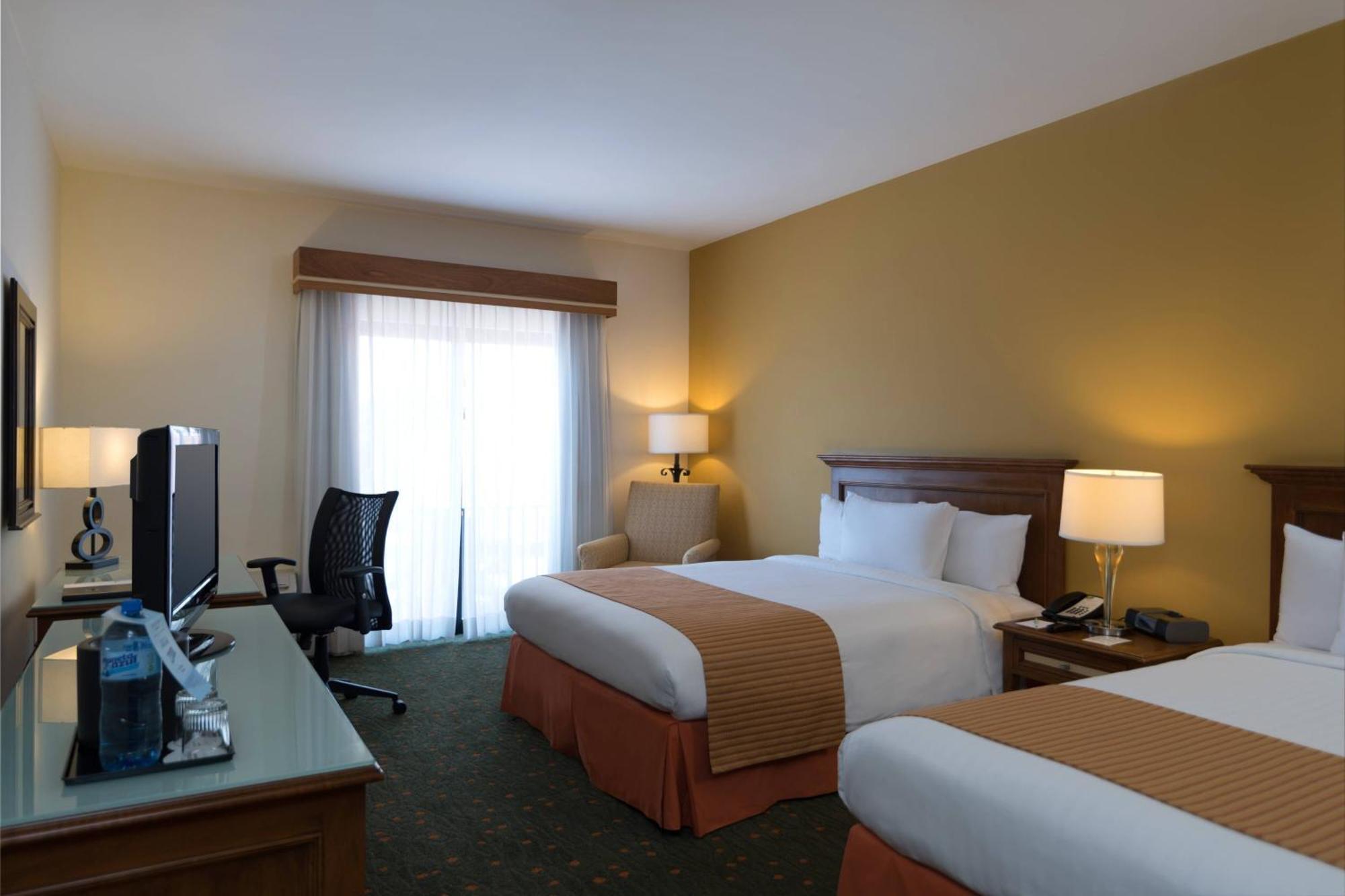 Courtyard By Marriott Santo Domingo Hotel Exterior photo